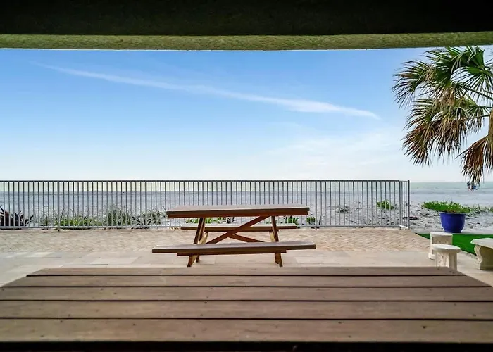 Apartment Stones Throw Beachfront Family #3 Views Clearwater Beach