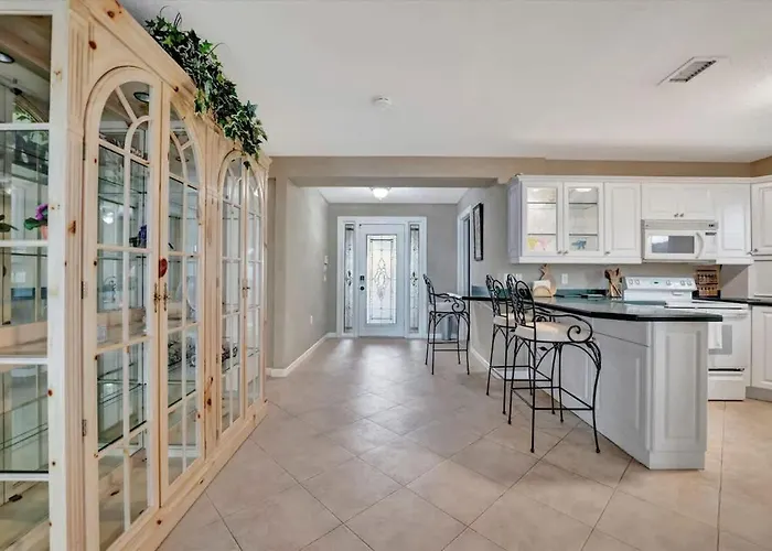 Stones Throw Beachfront Family #3 Views * Clearwater Beach
