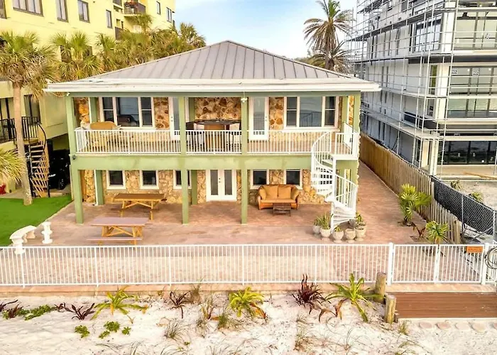 Apartment Stones Throw Beachfront Family #3 Views Clearwater Beach
